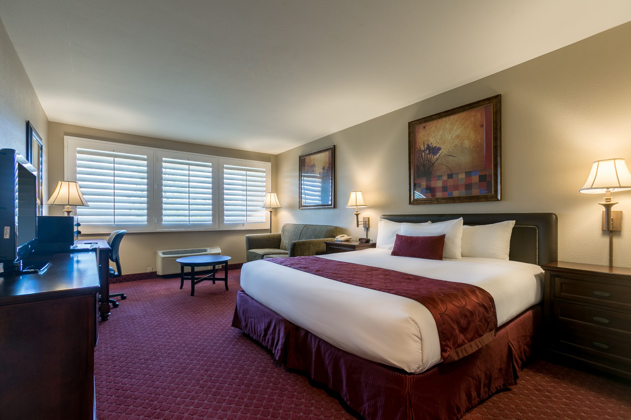 Miramonte King Room image 0